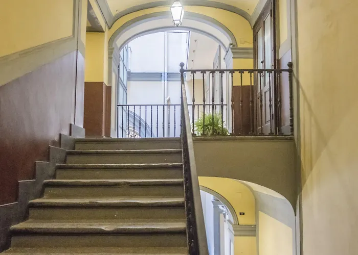 Per Duomo 4* نابولي