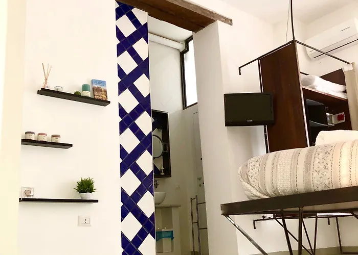 Per Duomo 4* نابولي