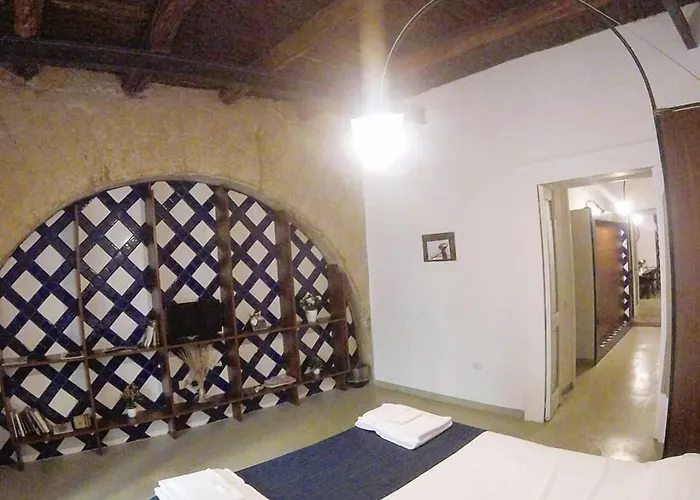 Per Duomo 4* نابولي