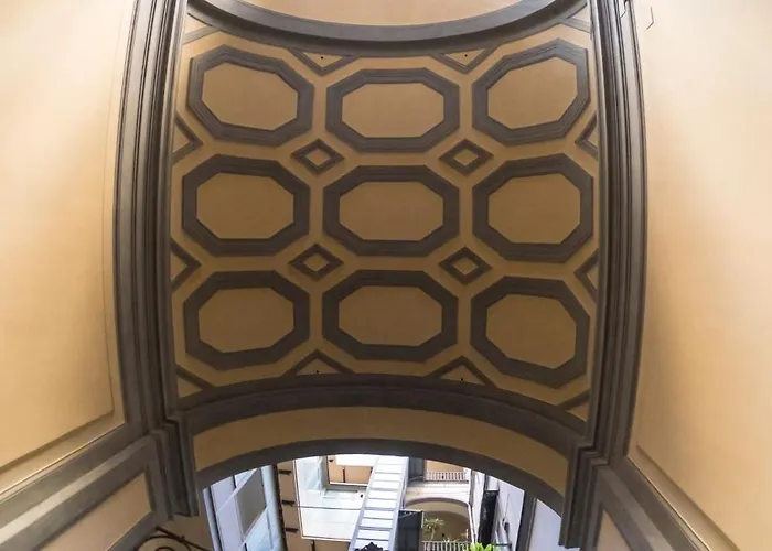 Per Duomo نابولي